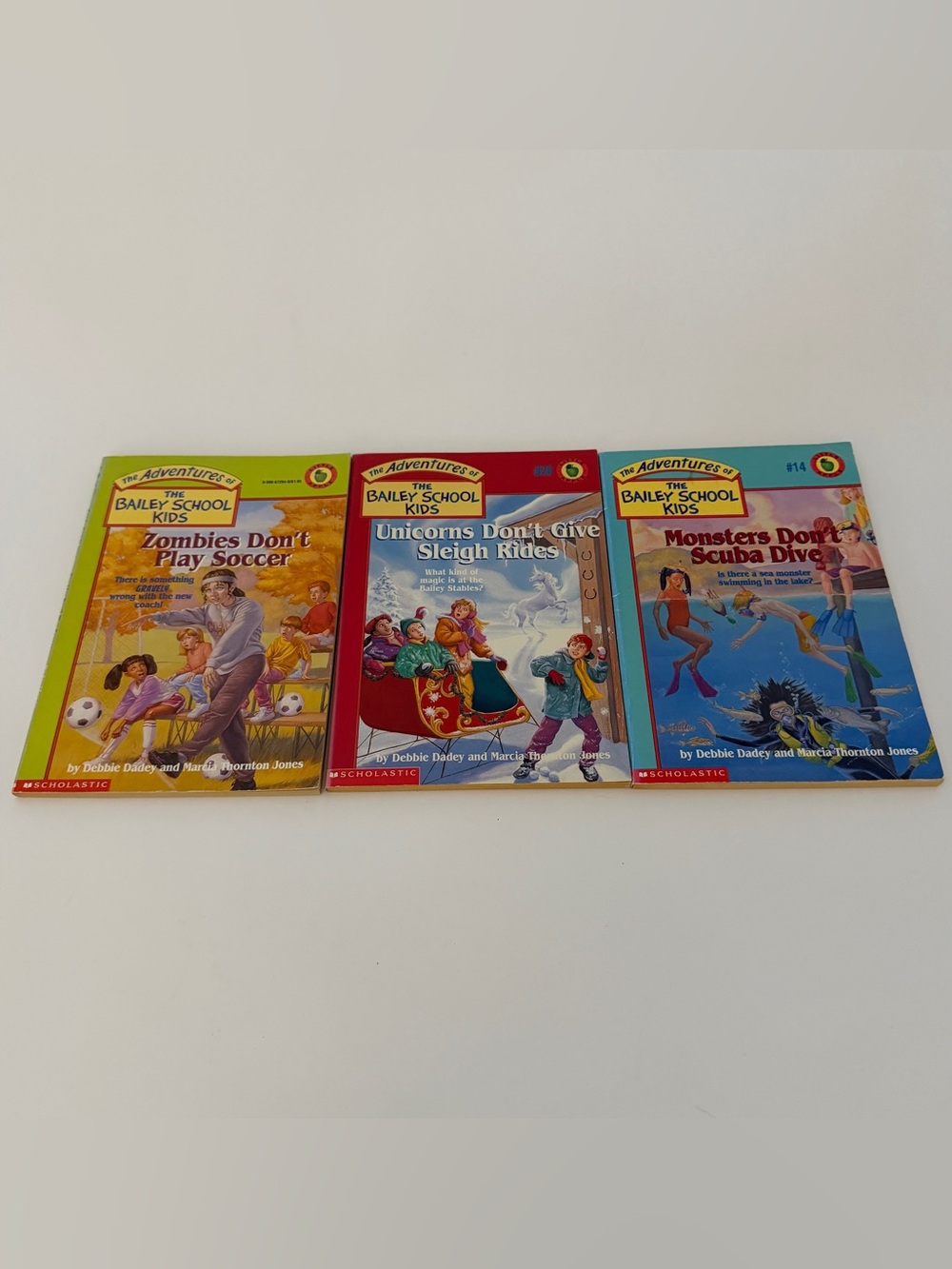 Scholastic Bailey School Kids Paperback Set - Yellow, Red, Blue Covers